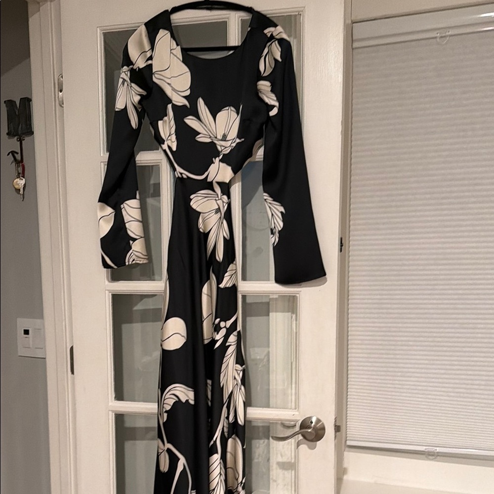 Black and Cream Floral Long-Sleeve Maxi Dress
